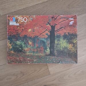 MILTON BRADLEY | 750-Piece Autumn Tree Puzzle